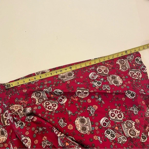 Hell Bunny Sugar Skull print dress. Size M. Sweetheart neck. Back zipper. Used. - Picture 12 of 13